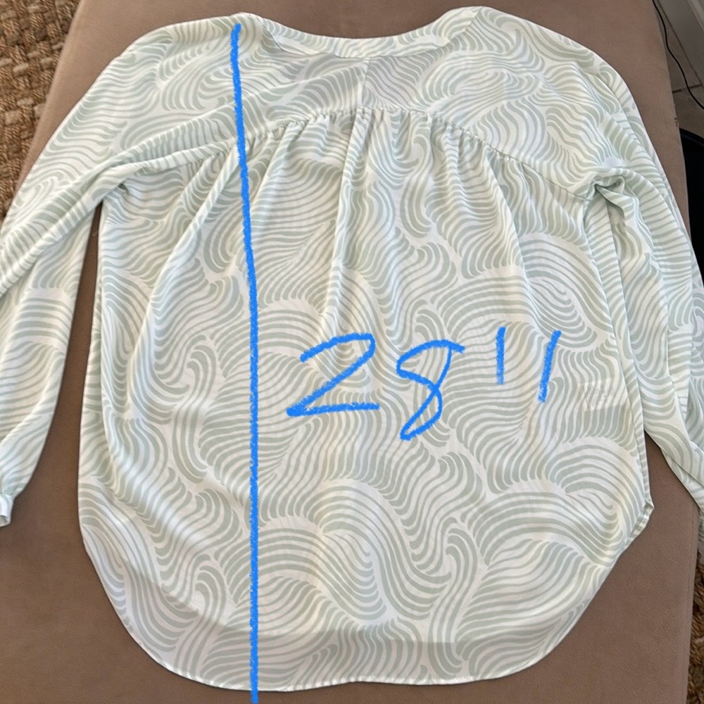 Ann Taylor Blouse Medium Petite - Picture 8 of 9